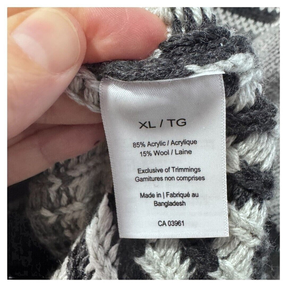 Casual men’s thick knitted zipper cardigan sweater with bears size XL - Picture 3 of 5